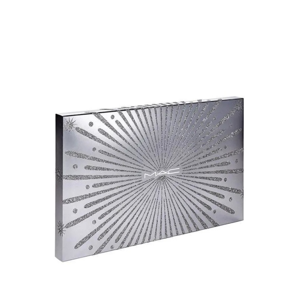 MAC Grand Spectacle Eyeshadow Palette. New! 18 Colors